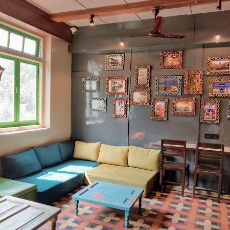 Hebbar'S Heritage Home Мумбаи Экстерьер фото