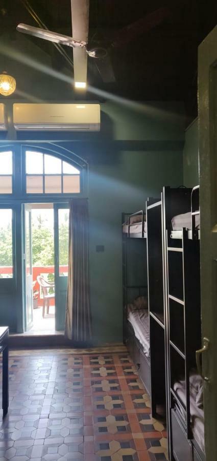 Hebbar'S Heritage Home Мумбаи Экстерьер фото