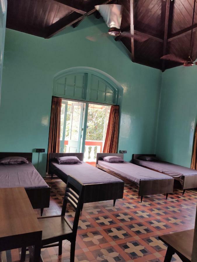 Hebbar'S Heritage Home Мумбаи Экстерьер фото