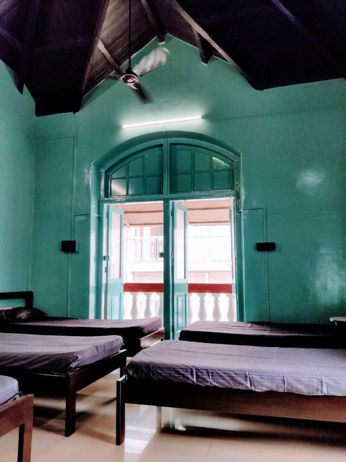 Hebbar'S Heritage Home Мумбаи Экстерьер фото